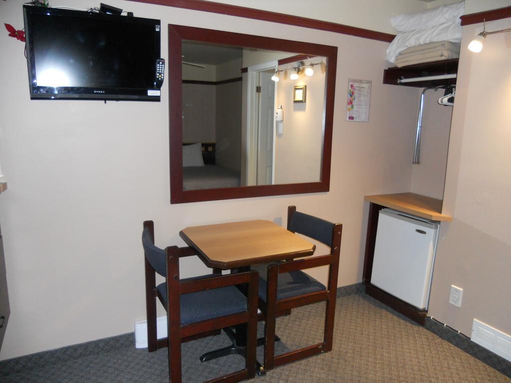 Motel Normandie Louiseville Habitación foto
